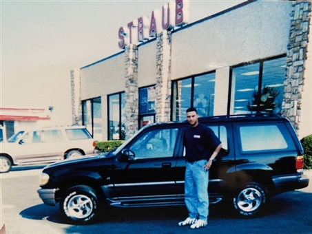 1997 Derek Jeters Personally Owned Mercury Mountaineer with Large Signature in the Console (Beckett)